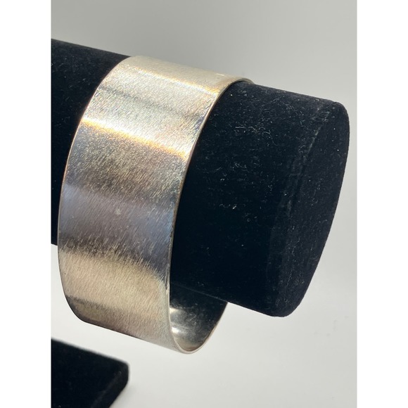 Textured Silver-Tone Cylinder Bangle 3 Inch Wide Bracelet! - Picture 4 of 8